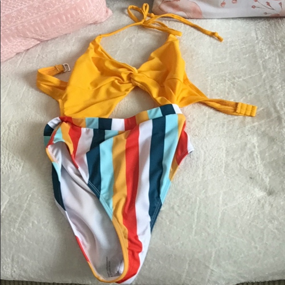 Sexy one piece 👙
